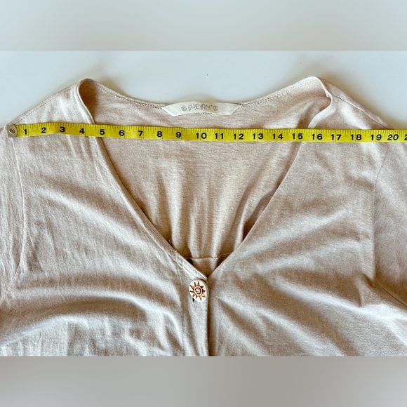 Blue Fish Clothing Cream Beige Art Hand Painted Button Down Cardigan - Picture 9 of 13